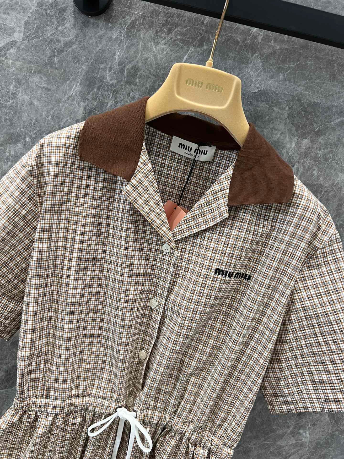 NEW Classic plaid embroidered logo contrasting lapel retro plaid shirt dress with age-reducing temperament